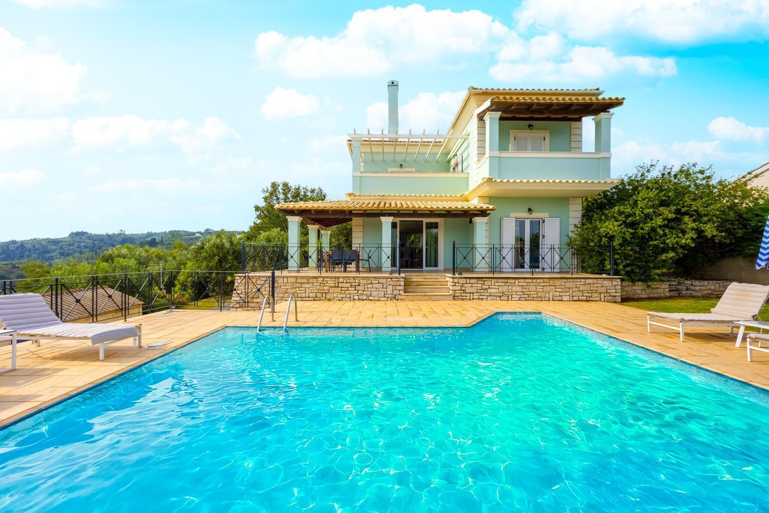 סידריון Villa Eleni Agios Stephanos מראה חיצוני תמונה