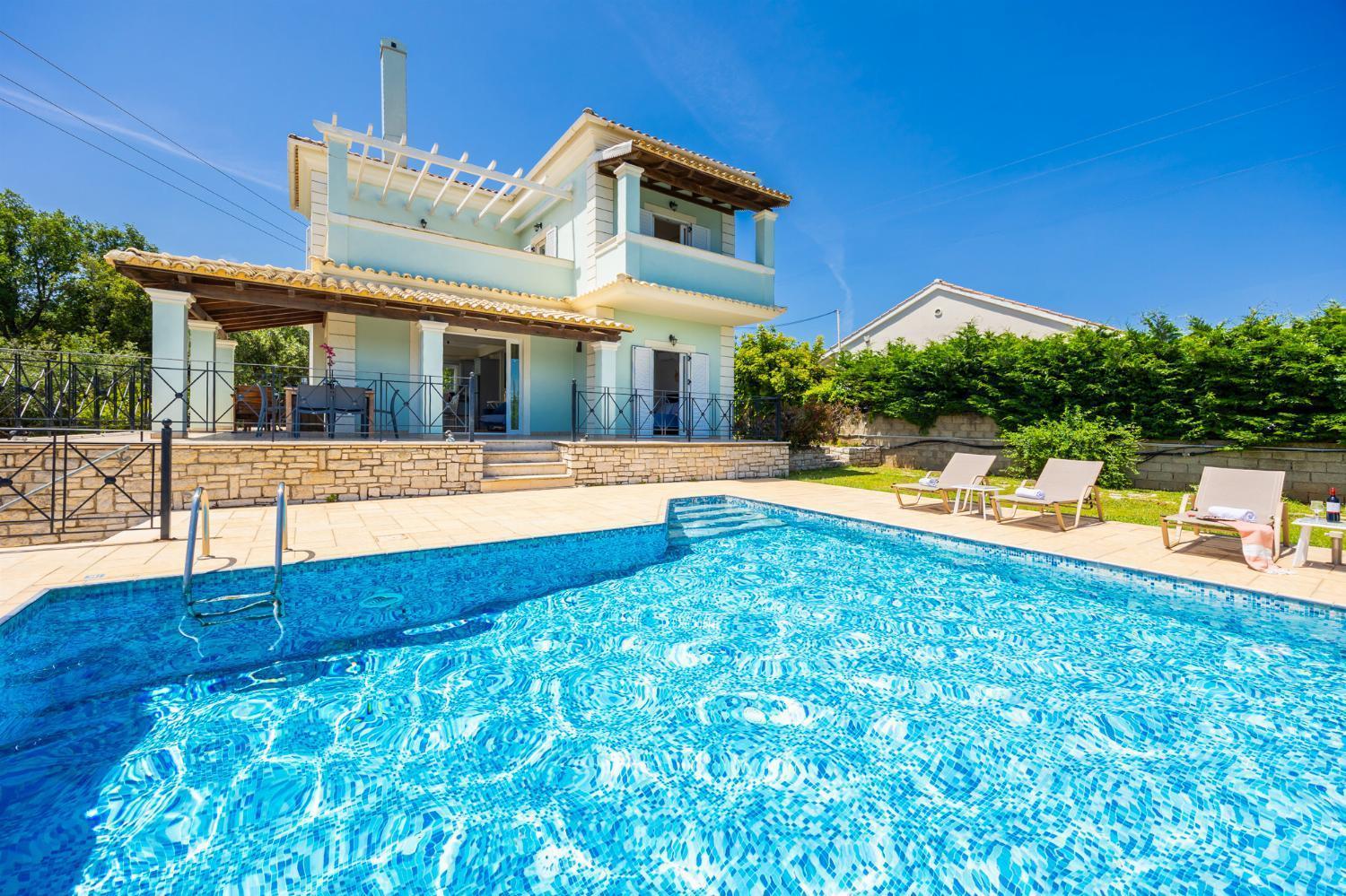 סידריון Villa Eleni Agios Stephanos מראה חיצוני תמונה