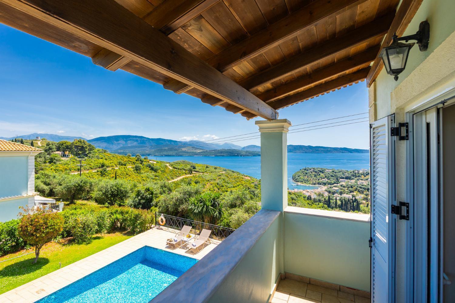 סידריון Villa Eleni Agios Stephanos מראה חיצוני תמונה