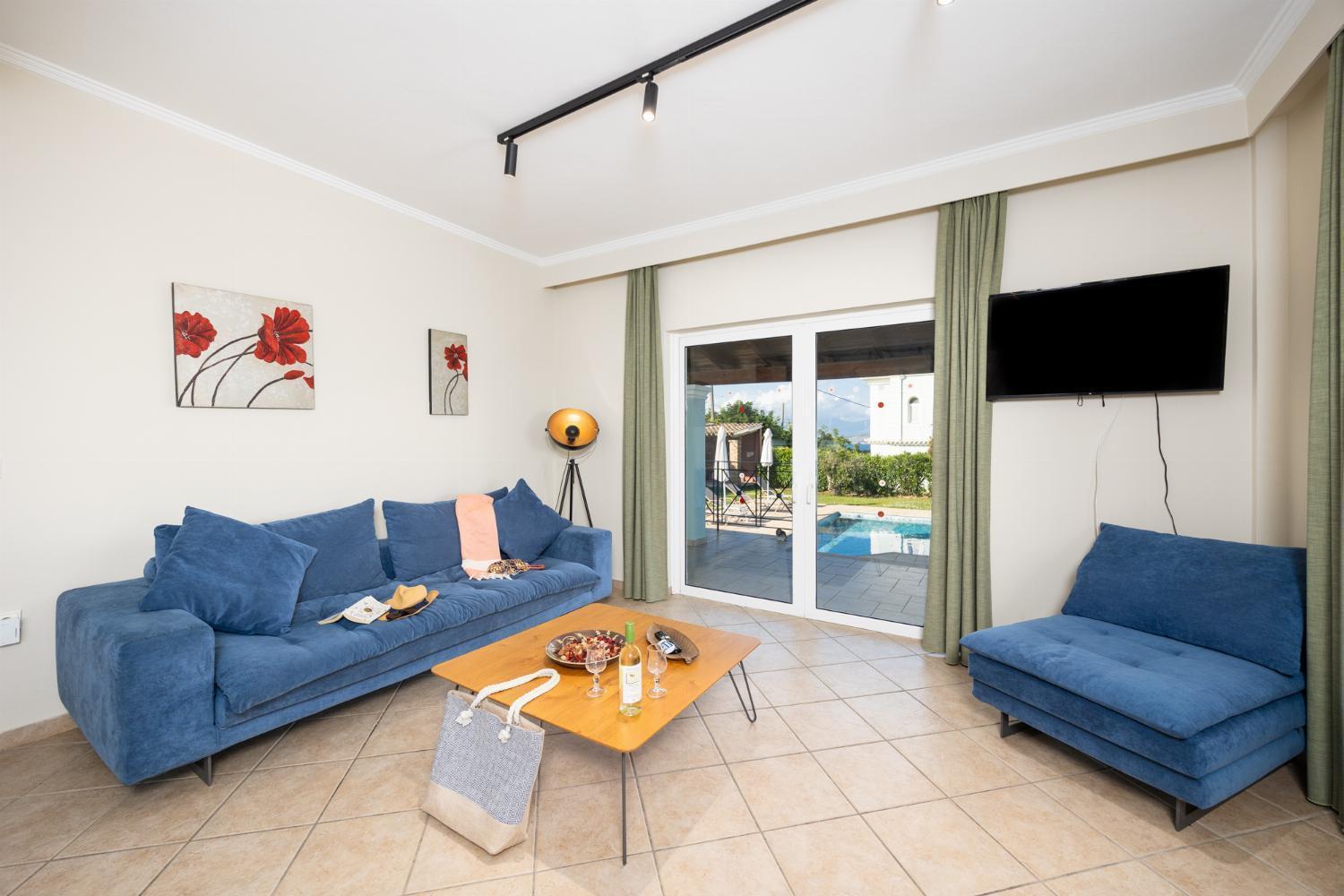 סידריון Villa Eleni Agios Stephanos מראה חיצוני תמונה