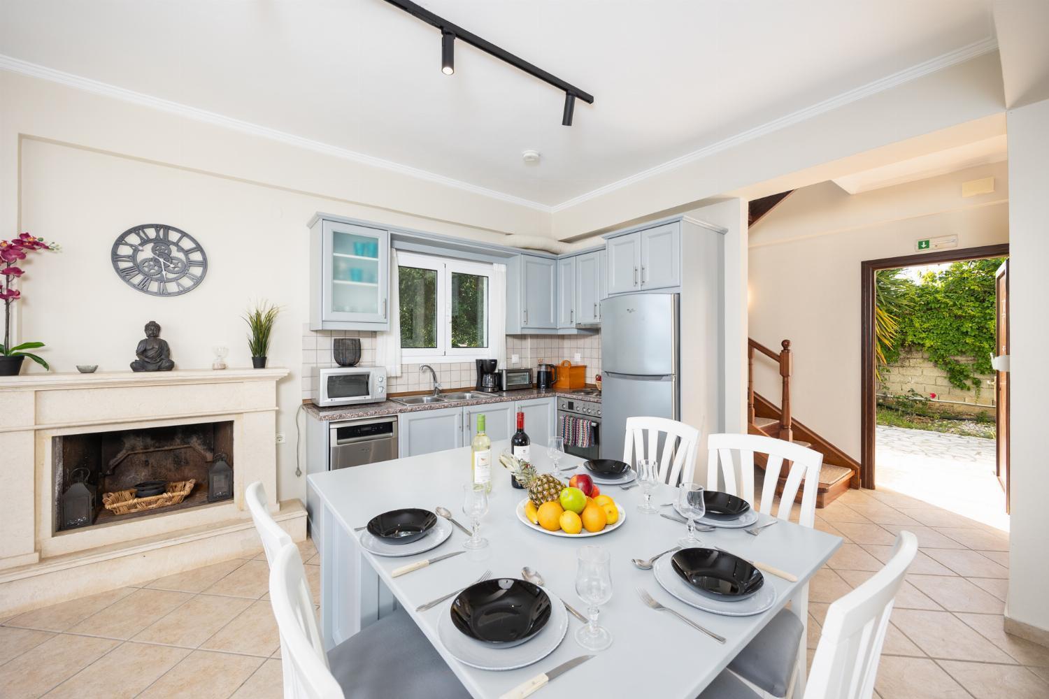 סידריון Villa Eleni Agios Stephanos מראה חיצוני תמונה